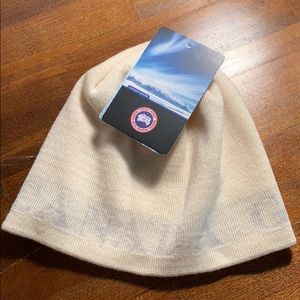Brand new CANADA GOOSE HAT!